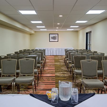 Quality Inn & Suites Regina Downtown Екстериор снимка