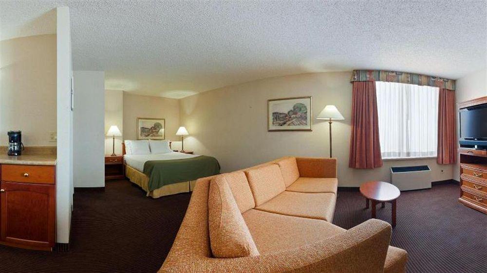 Quality Inn & Suites Regina Downtown Екстериор снимка