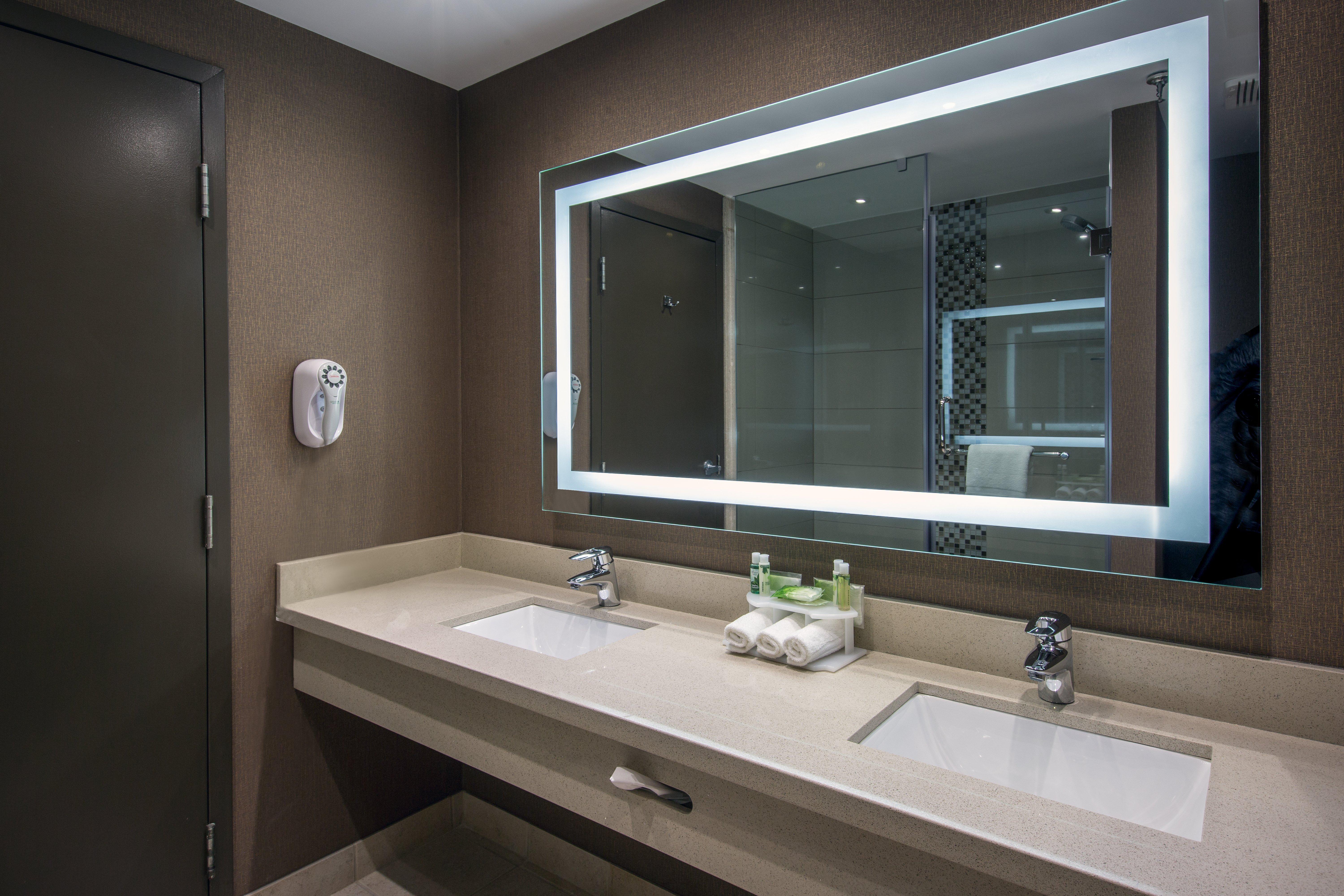Quality Inn & Suites Regina Downtown Екстериор снимка