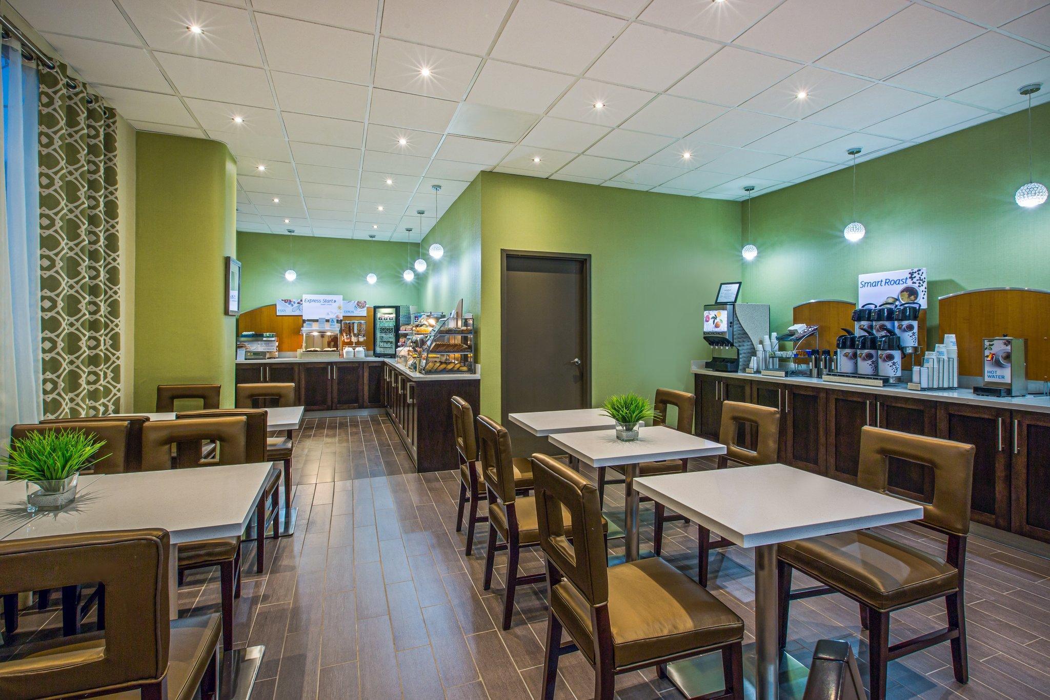 Quality Inn & Suites Regina Downtown Екстериор снимка