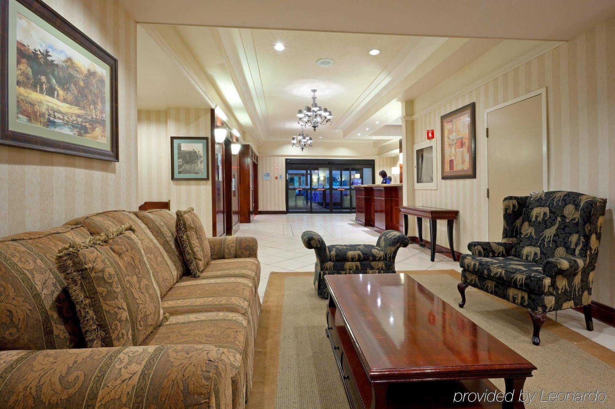 Quality Inn & Suites Regina Downtown Екстериор снимка
