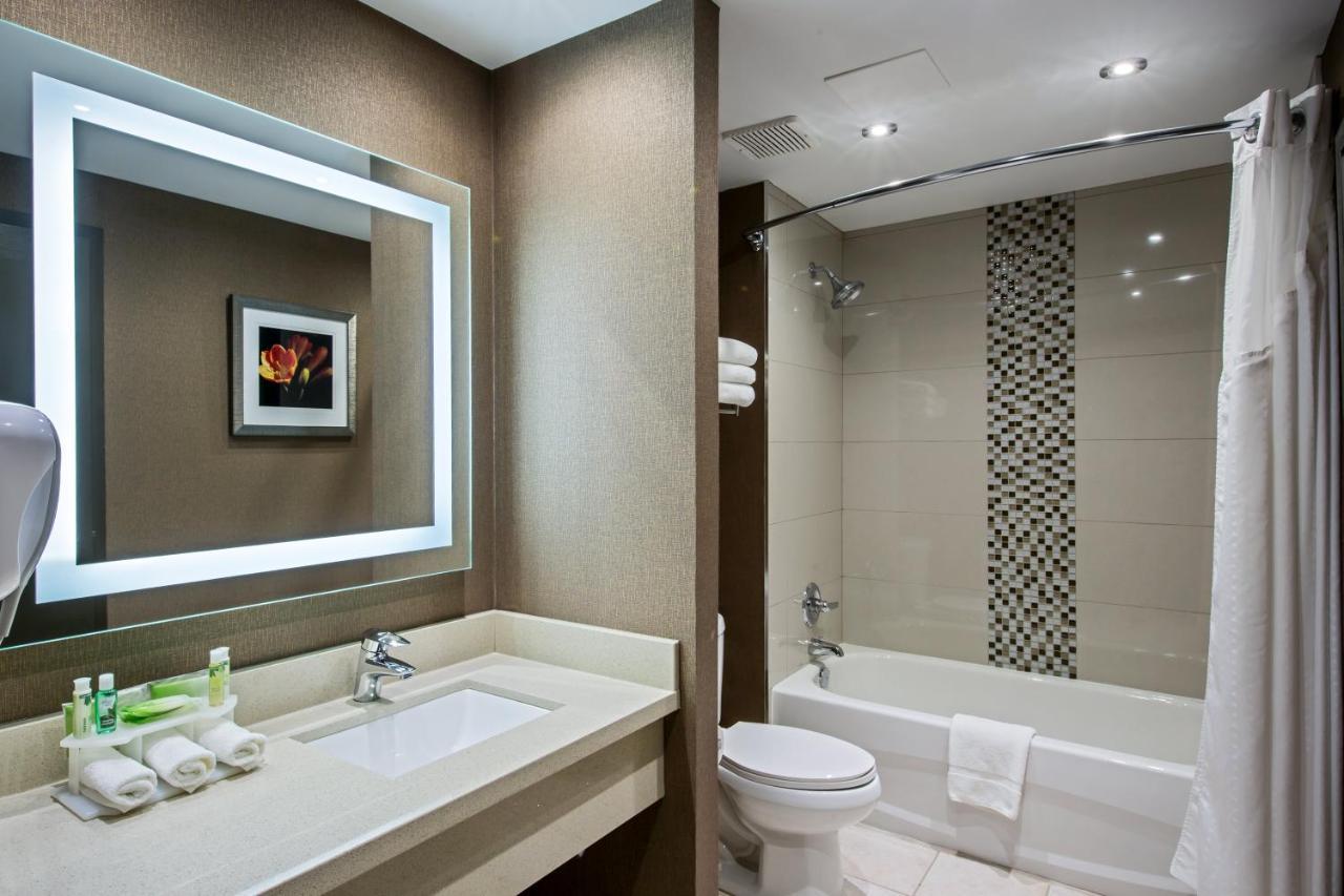 Quality Inn & Suites Regina Downtown Екстериор снимка